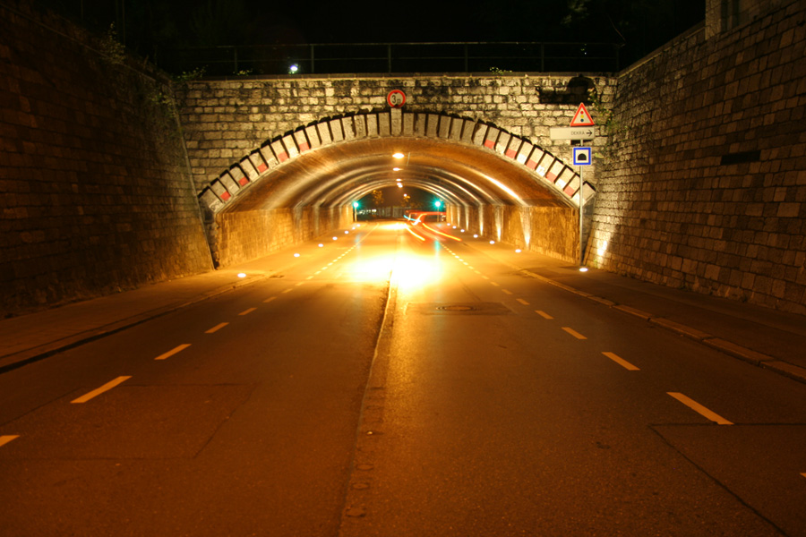 Tunnelbeleuchtung, Hüttenstraße